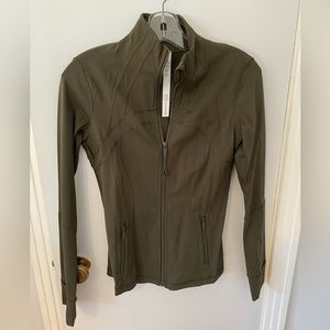 Lululemon define jacket - size 6 - Nulux - Dark Olive